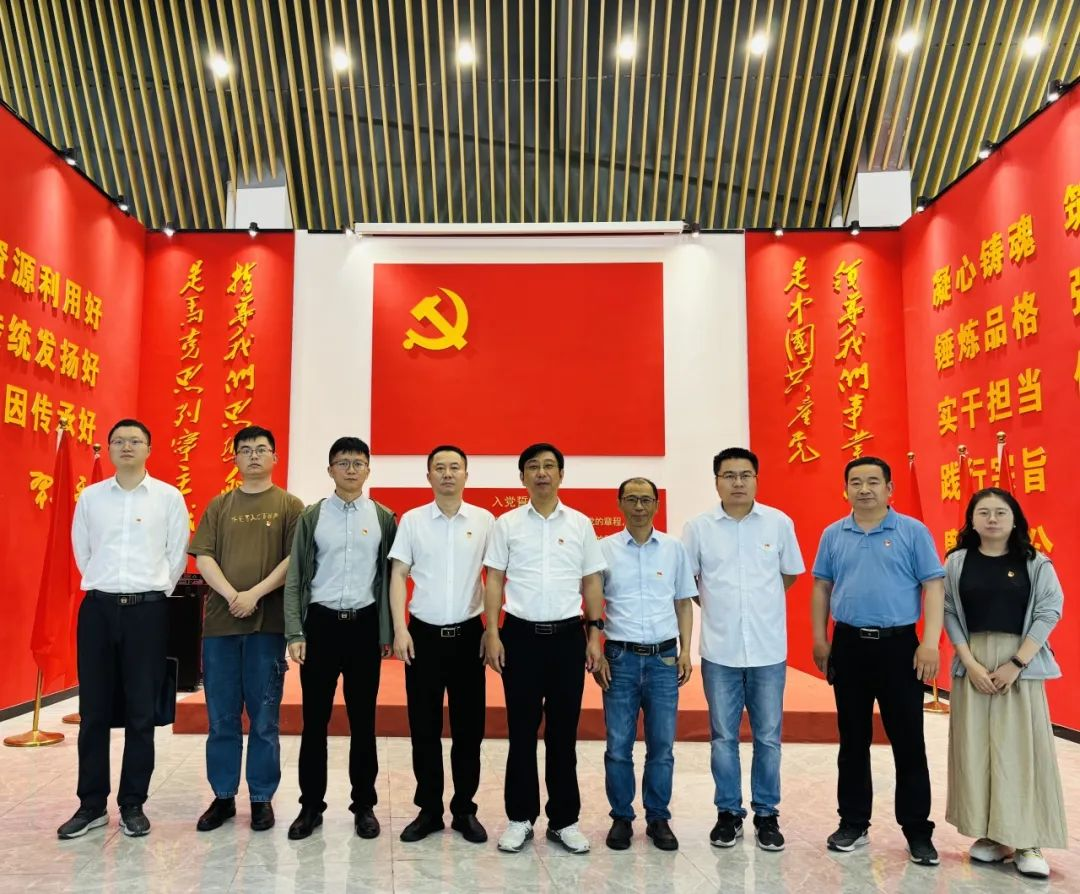 上传图片4.png